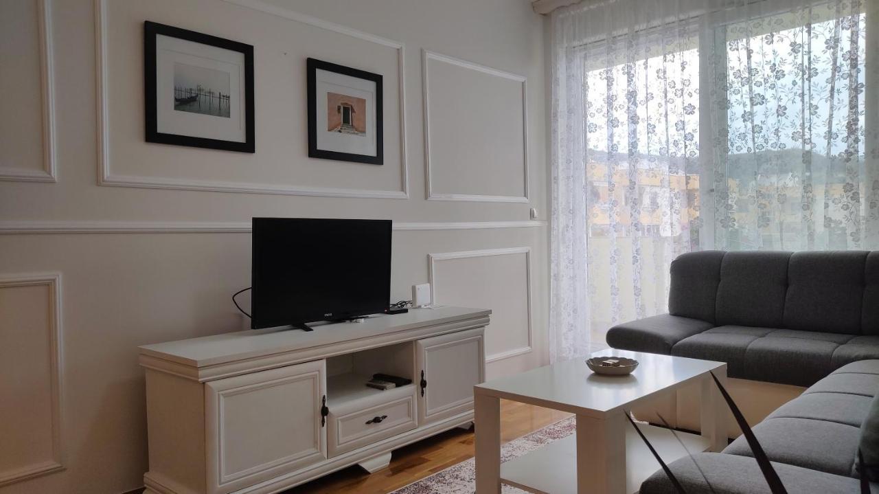 Apartment Allure *